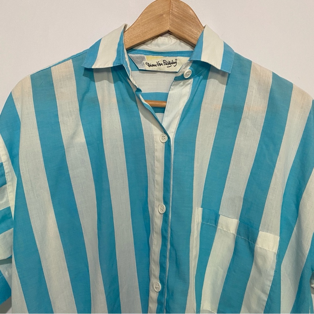 Diane Von Furstenberg Striped Button Up Shirt Blue White Short Sleeve Blouse S - Picture 2 of 7